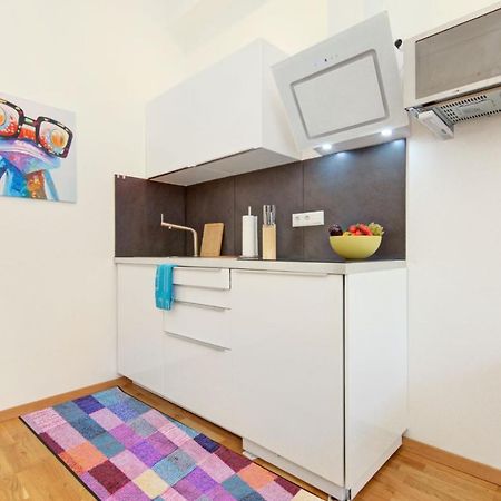 Altbaucharme In Der Stadtmitte Apartment Karlsruhe Exterior photo