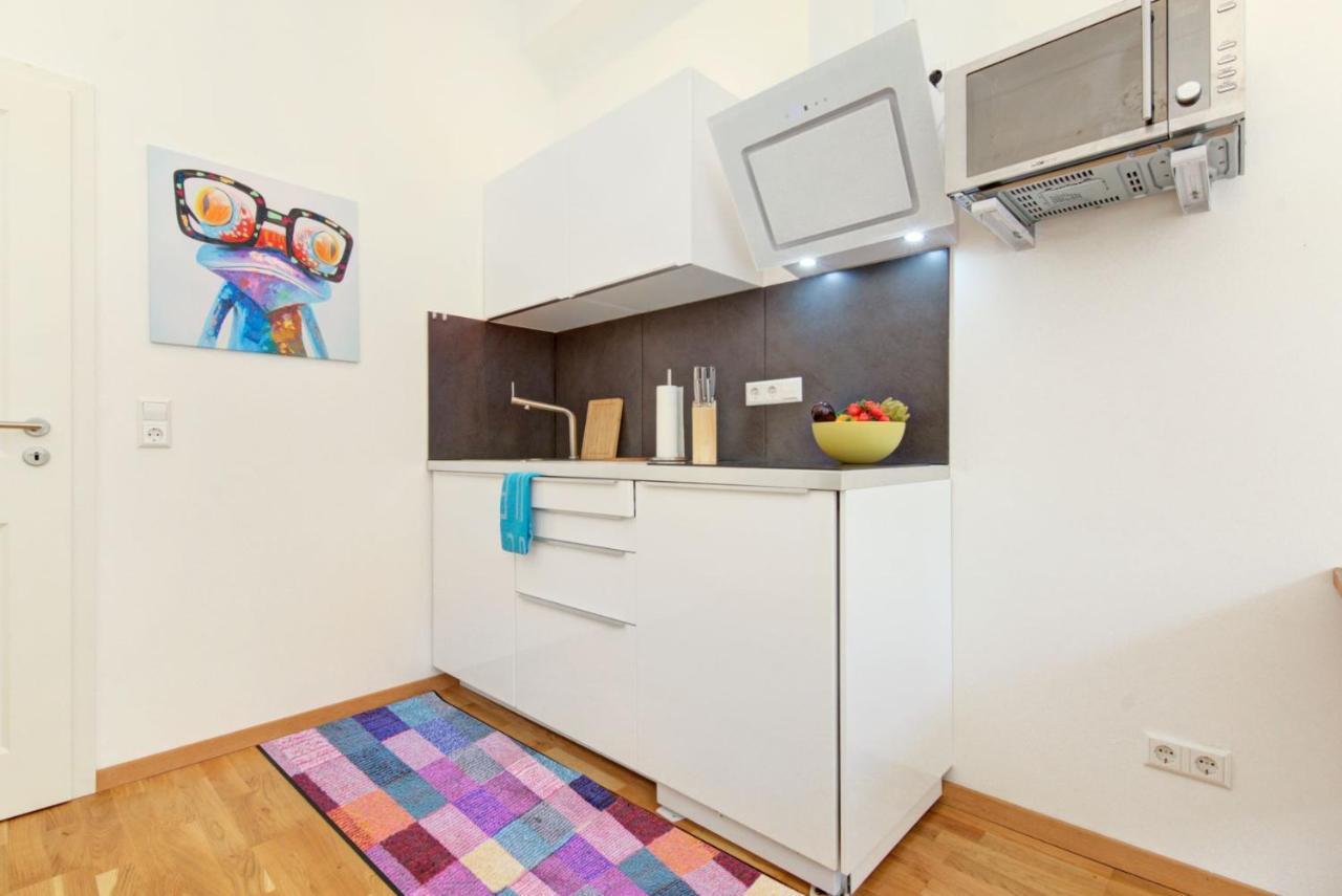 Altbaucharme In Der Stadtmitte Apartment Karlsruhe Exterior photo